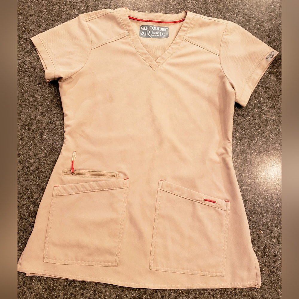 Med Couture Air Scrub Top Khaki Hot Pink XS
